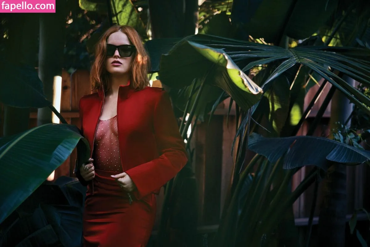 Ellie Bamber Onlyfans Photo Gallery 