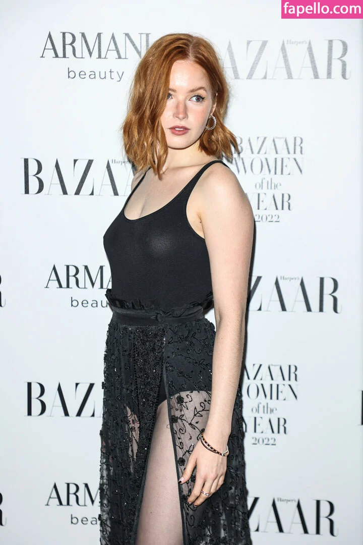 Ellie Bamber Onlyfans Photo Gallery 