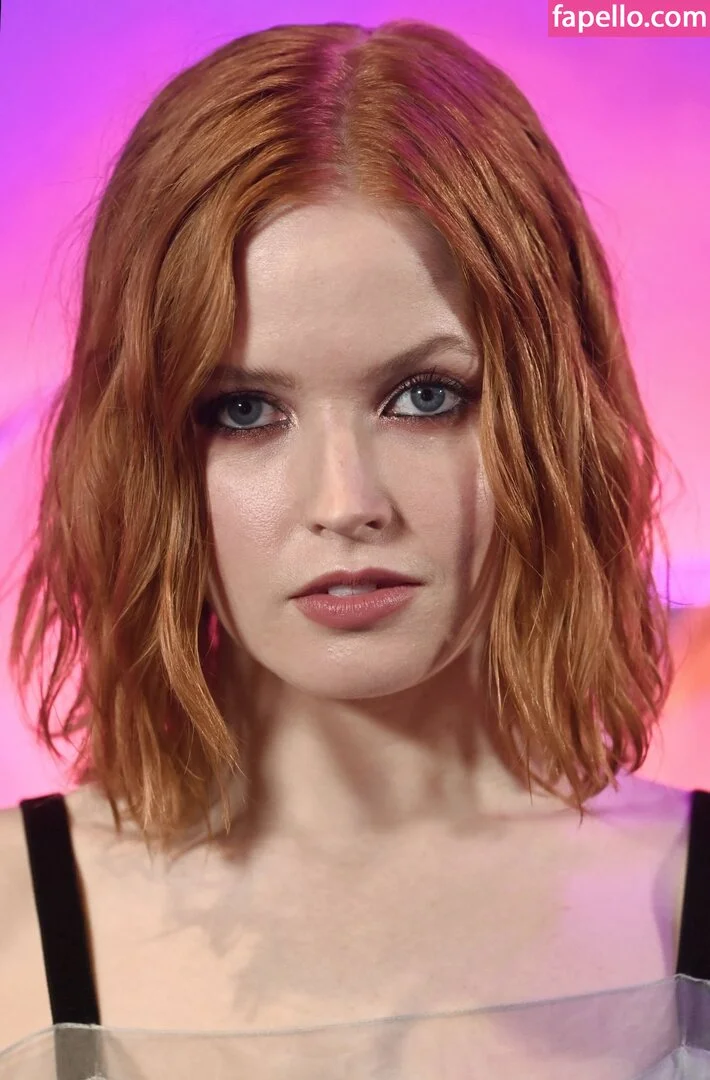 Ellie Bamber Onlyfans Photo Gallery 