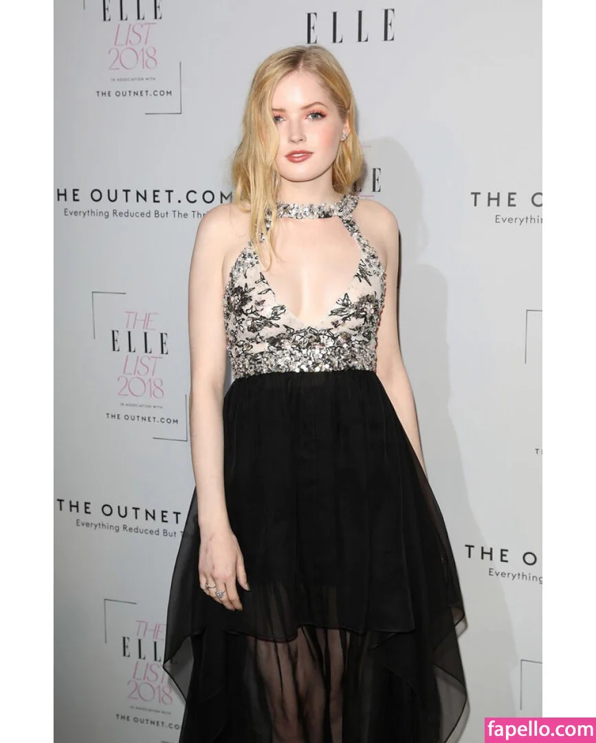 Ellie Bamber Onlyfans Photo Gallery 