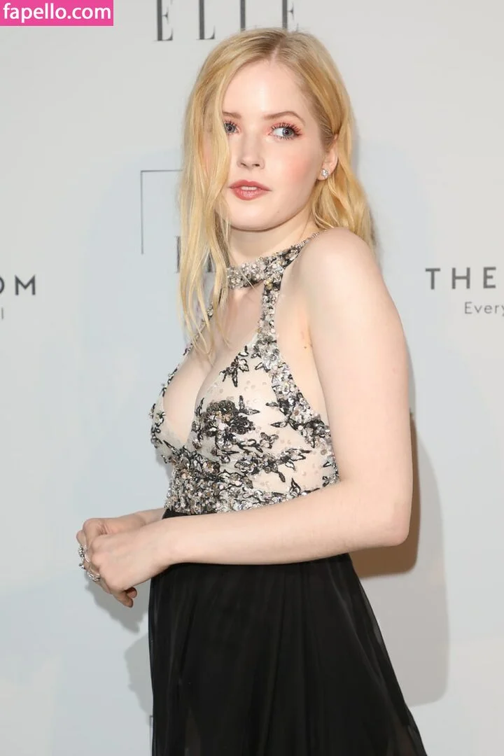 Ellie Bamber Onlyfans Photo Gallery 