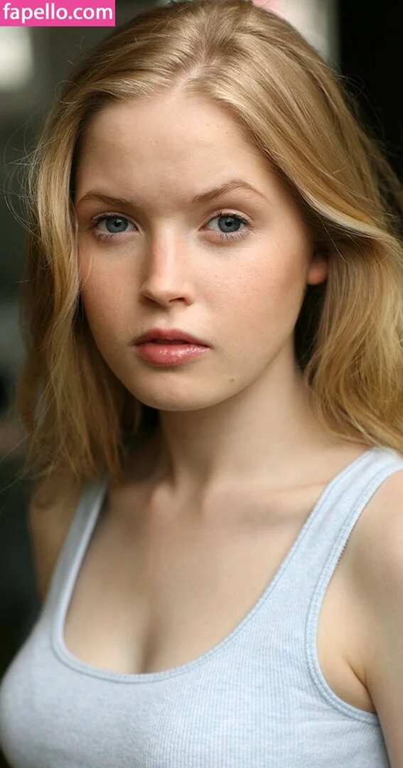 Ellie Bamber Onlyfans Photo Gallery 