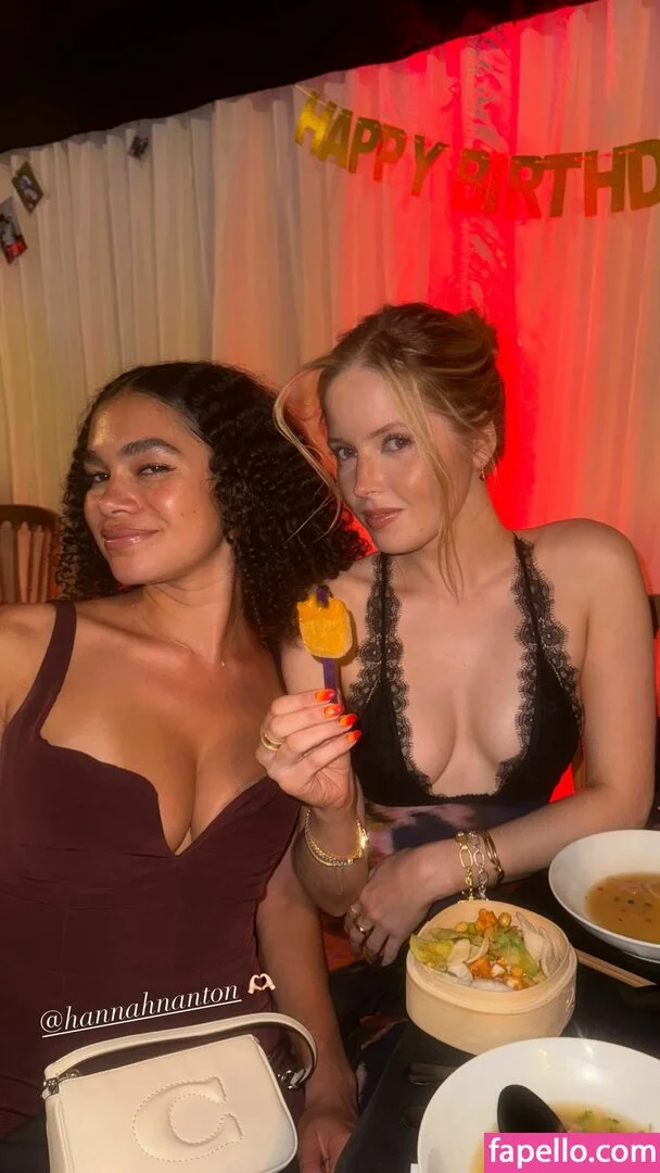 Ellie Bamber Onlyfans Photo Gallery 