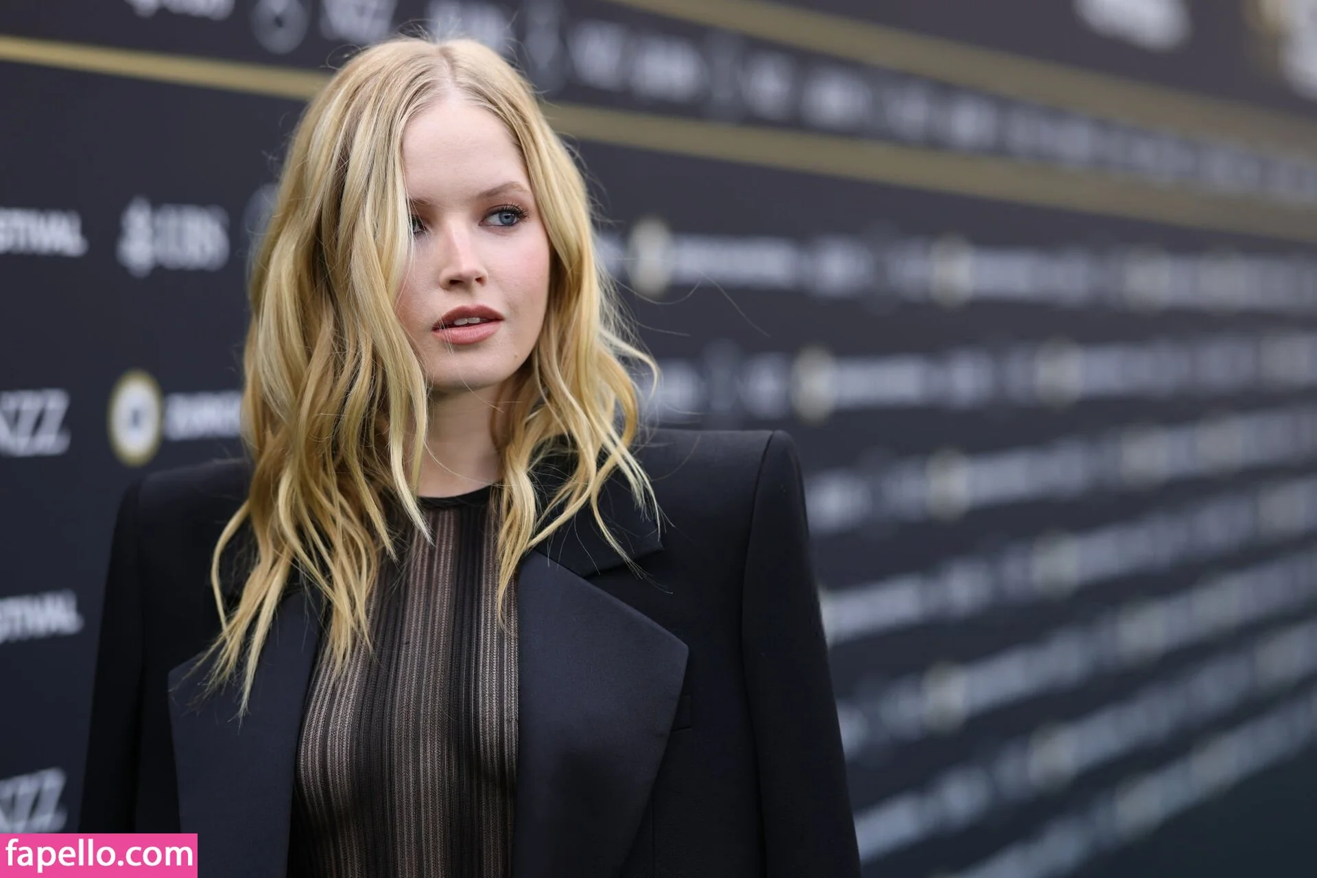 Ellie Bamber Onlyfans Photo Gallery 