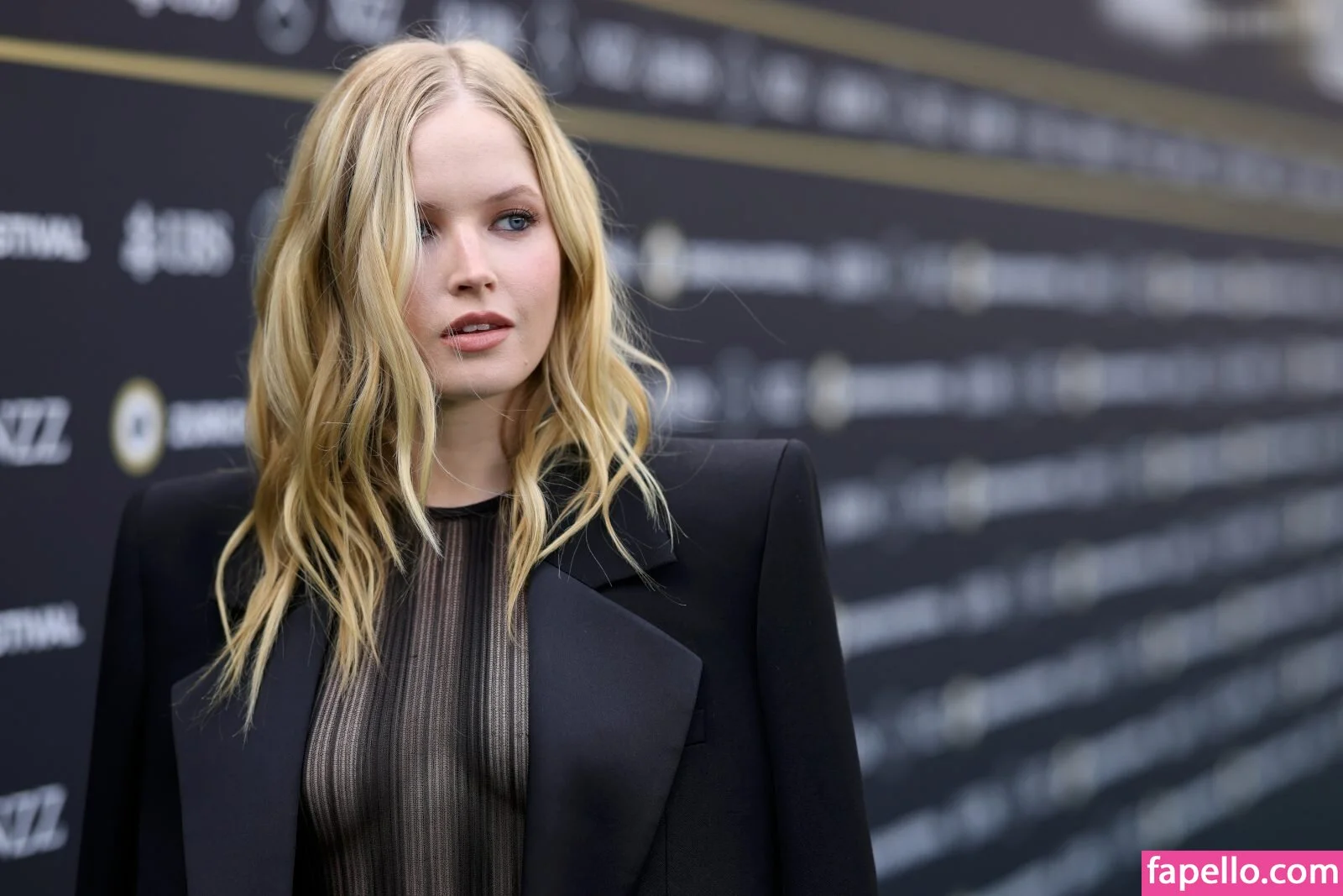 Ellie Bamber Onlyfans Photo Gallery 