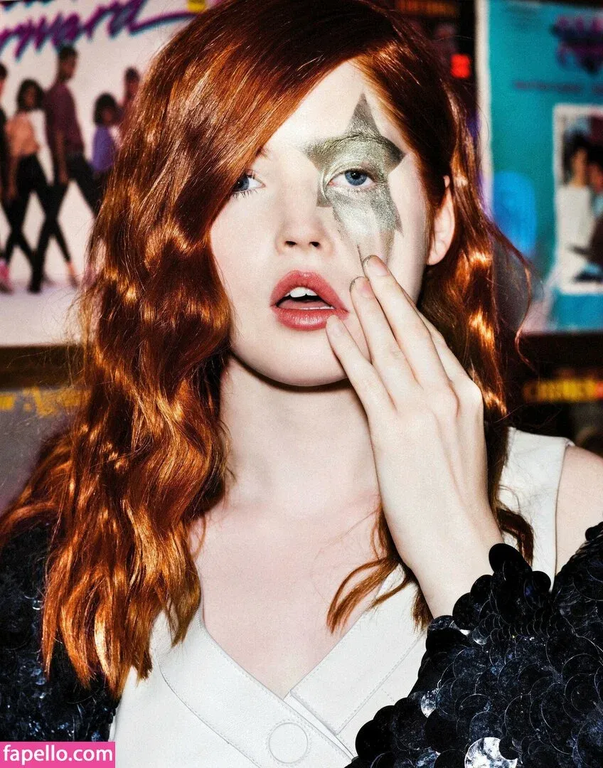 Ellie Bamber Onlyfans Photo Gallery 