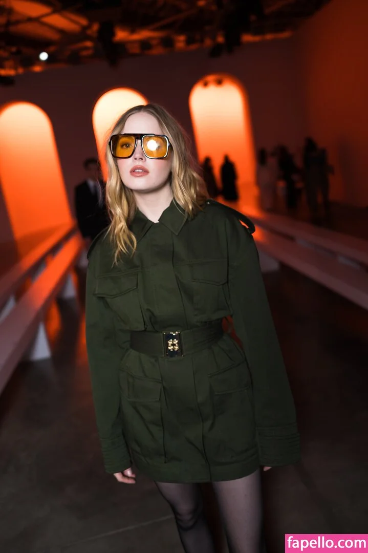 Ellie Bamber Onlyfans Photo Gallery 