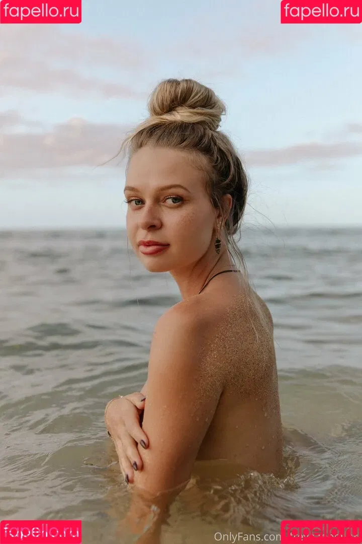 freyaannerayy Onlyfans Photo Gallery 