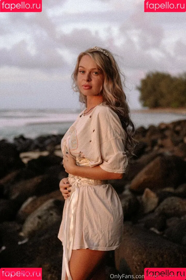 freyaannerayy Onlyfans Photo Gallery 