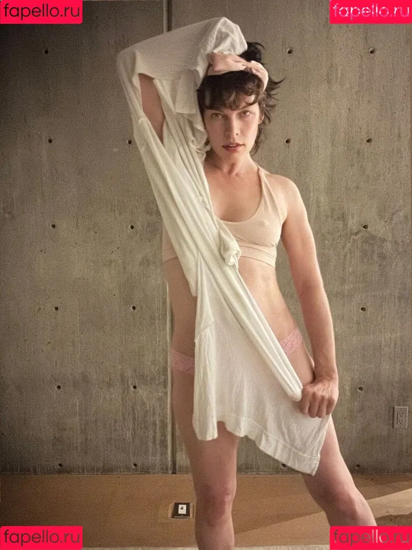 Milla Jovovich Onlyfans Photo Gallery 