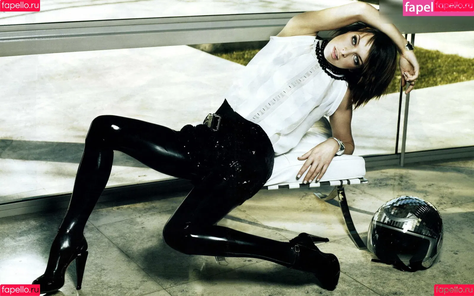 Milla Jovovich Onlyfans Photo Gallery 