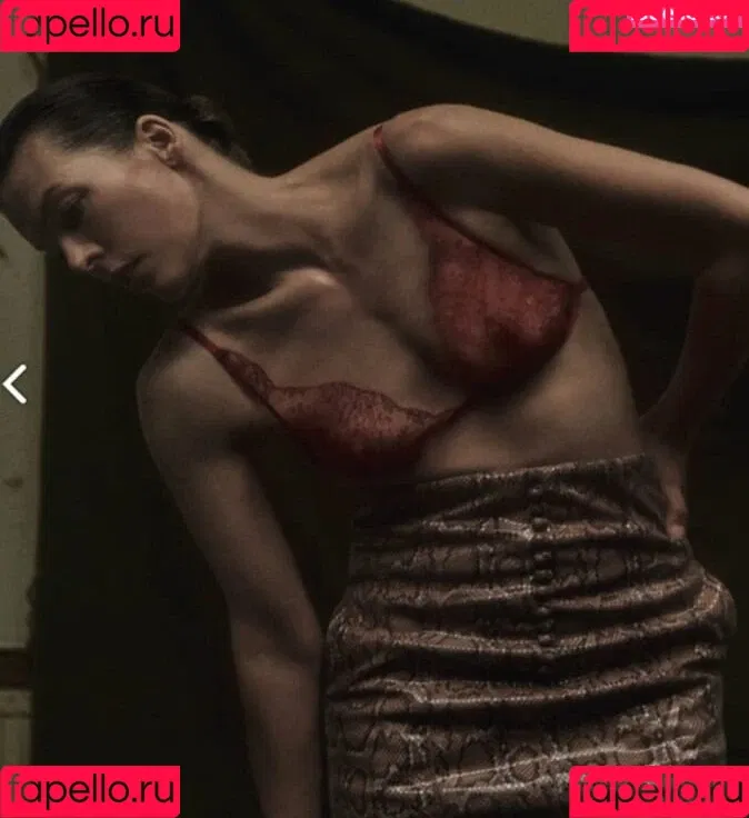 Milla Jovovich Onlyfans Photo Gallery 