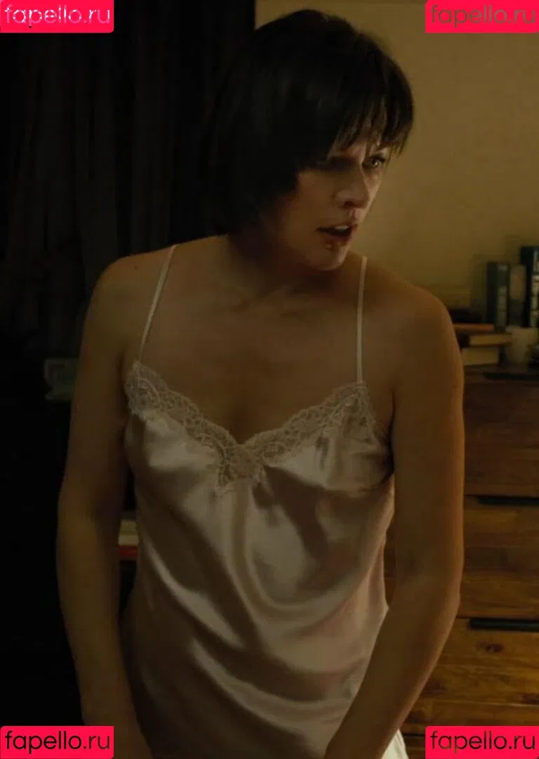 Milla Jovovich Onlyfans Photo Gallery 
