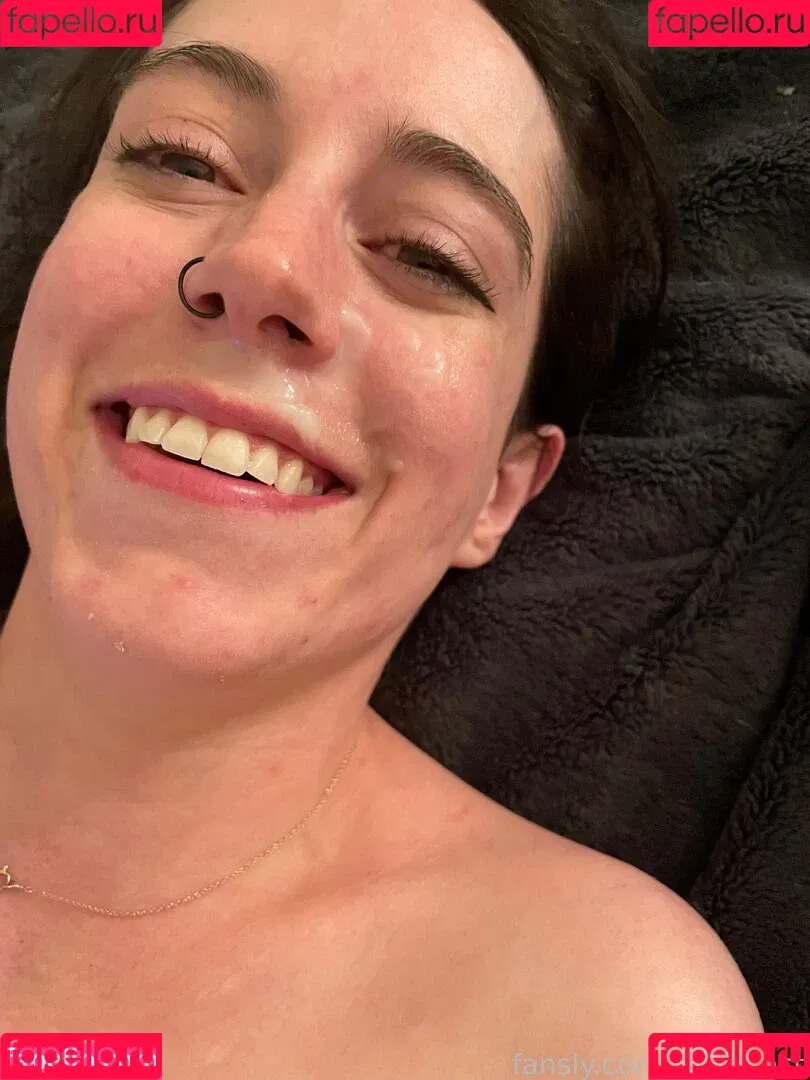 shakicast Onlyfans Photo Gallery 