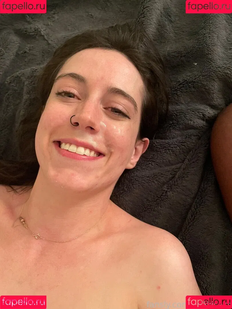 shakicast Onlyfans Photo Gallery 