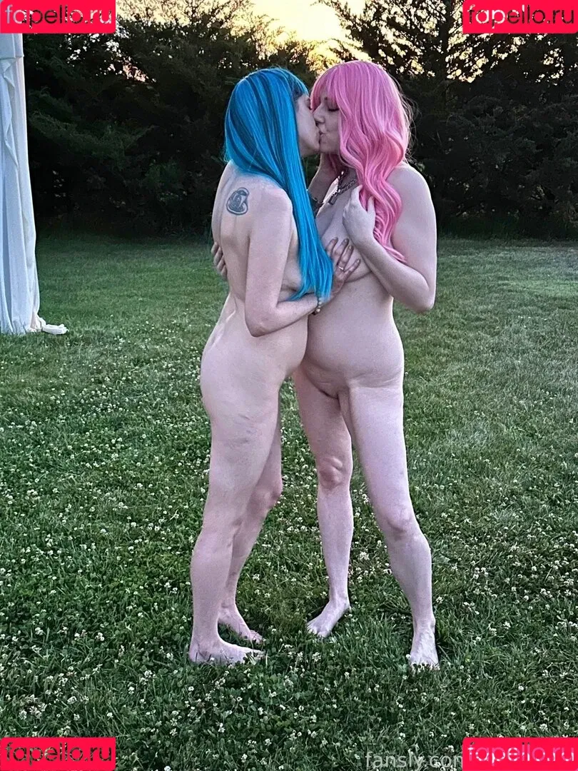 shakicast Onlyfans Photo Gallery 