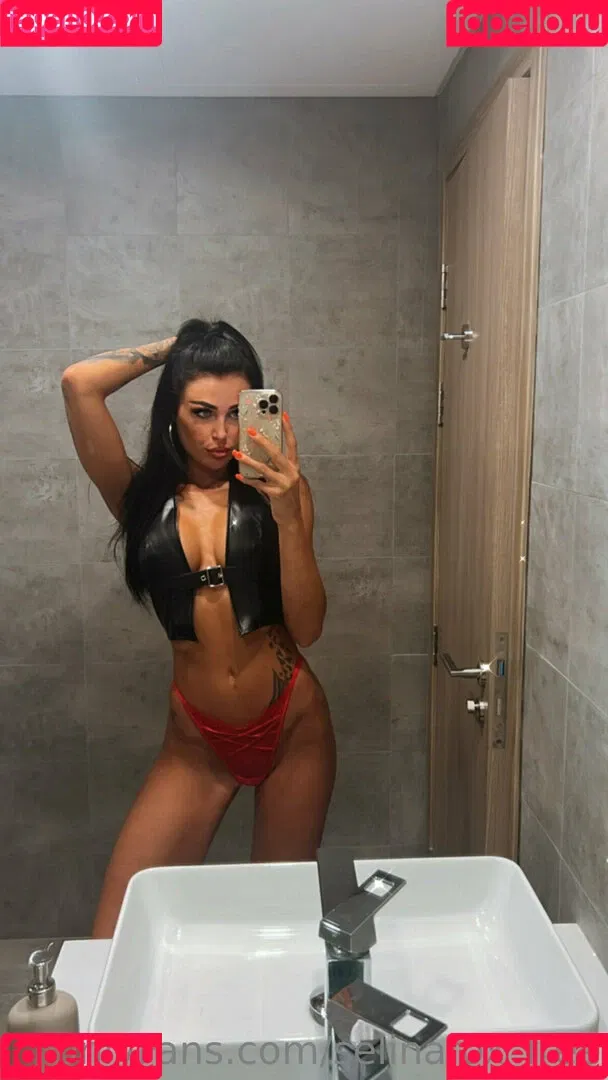selinafox_free Onlyfans Photo Gallery 
