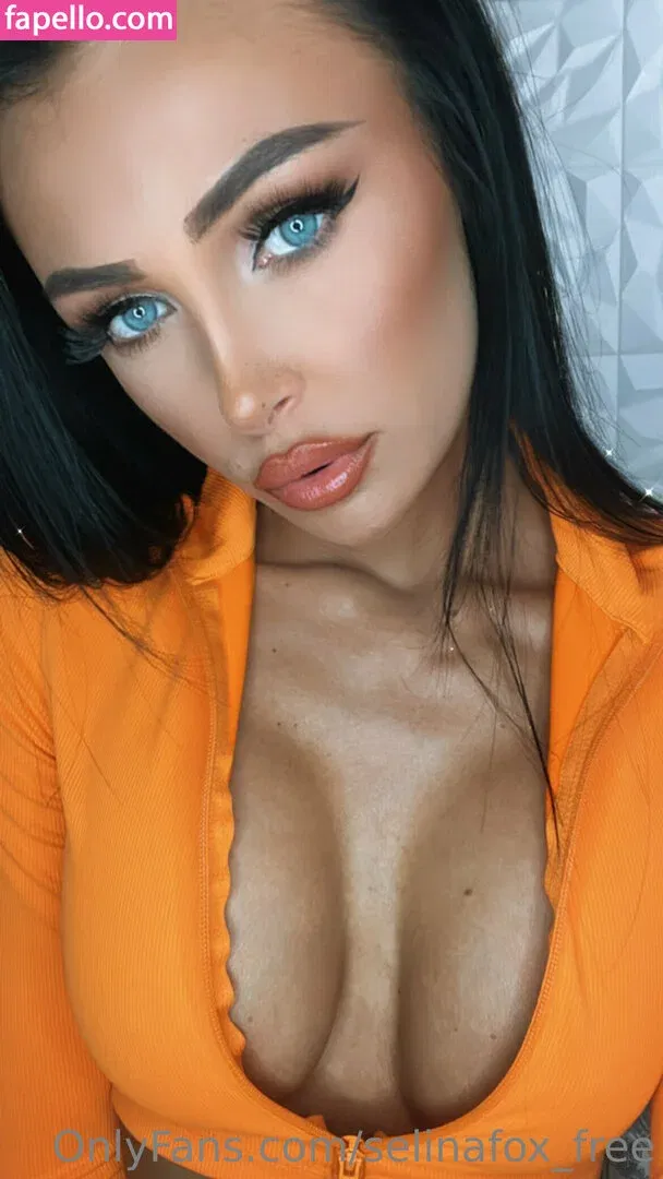 selinafox_free Onlyfans Photo Gallery 