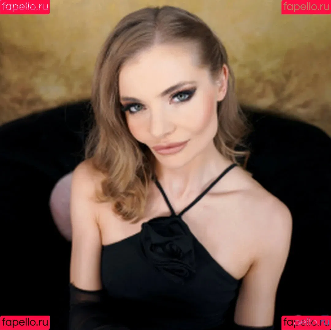 Fibi Euro Onlyfans Photo Gallery 