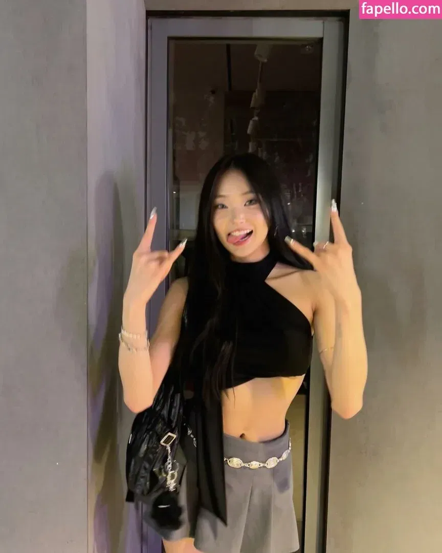 Hena Yang Onlyfans Photo Gallery 