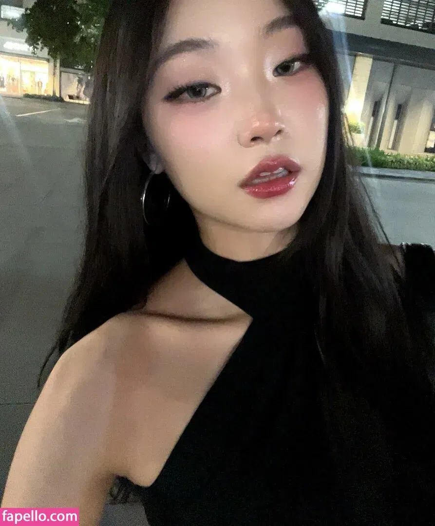 Hena Yang Onlyfans Photo Gallery 