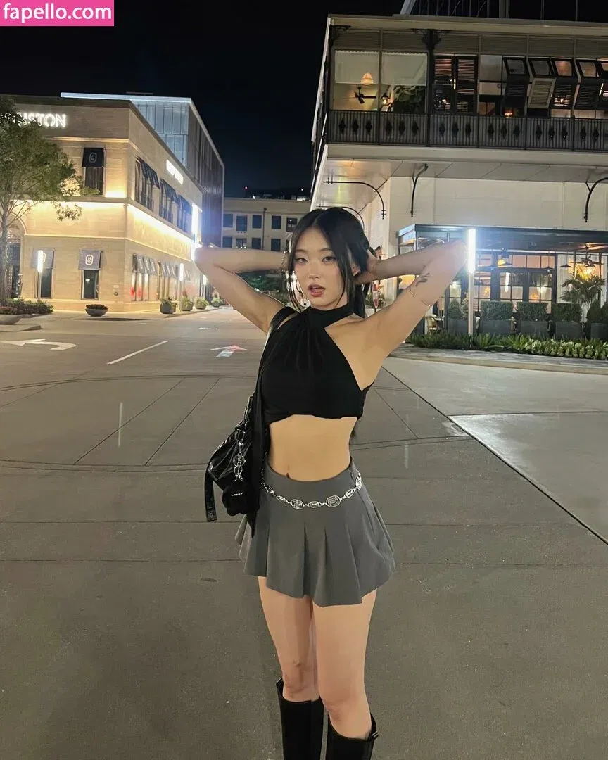 Hena Yang Onlyfans Photo Gallery 