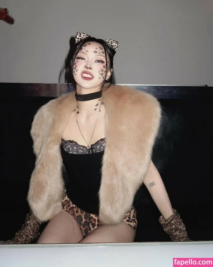 Hena Yang Onlyfans Photo Gallery 