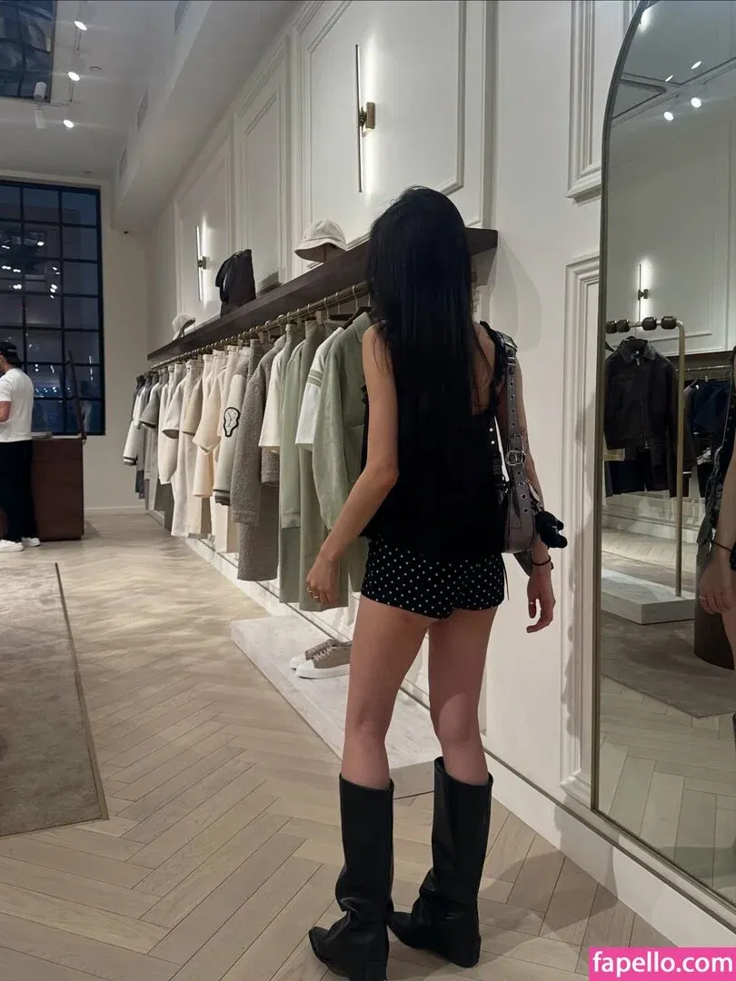 Hena Yang Onlyfans Photo Gallery 