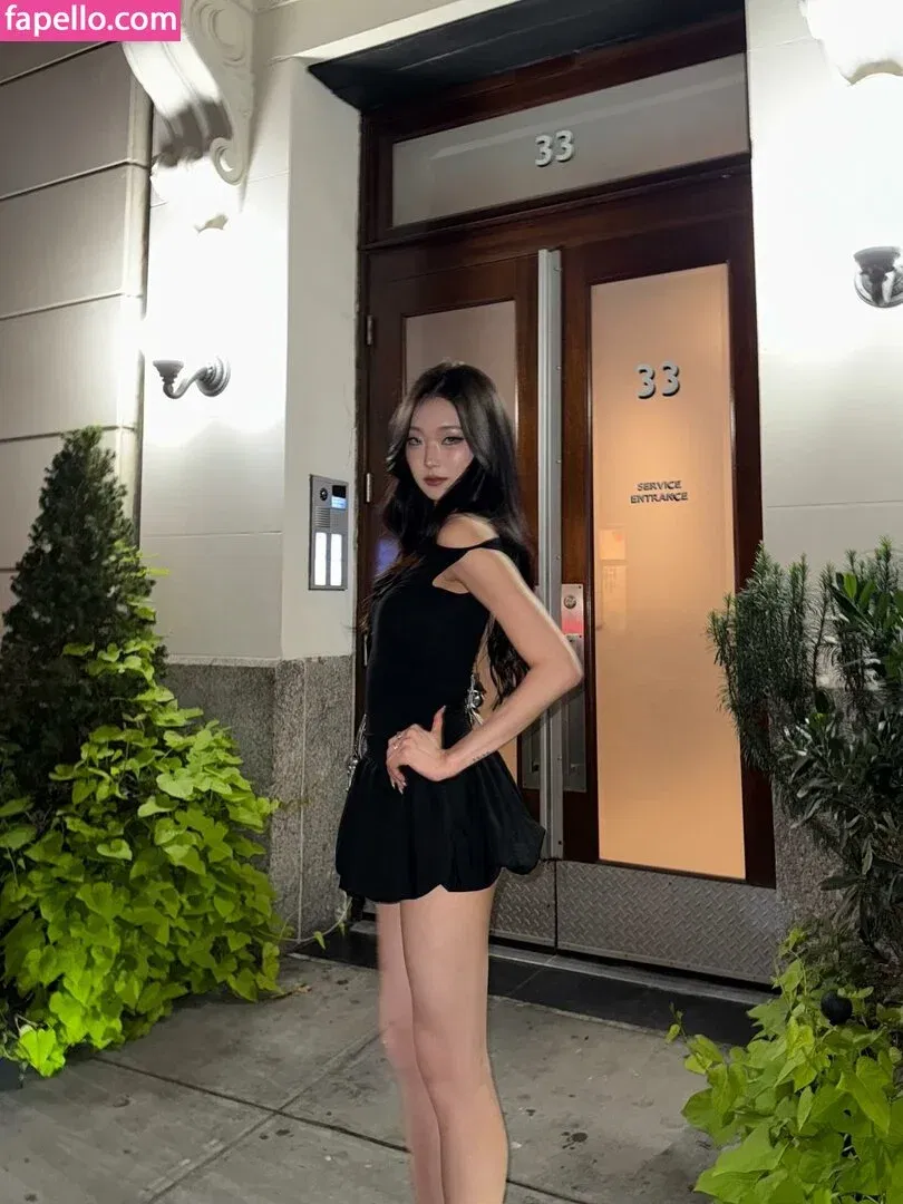 Hena Yang Onlyfans Photo Gallery 