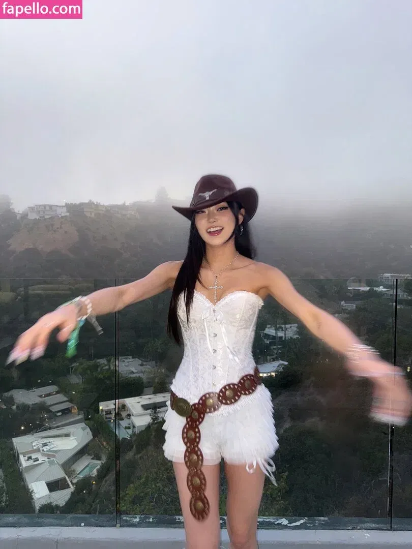 Hena Yang Onlyfans Photo Gallery 