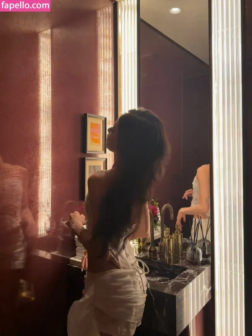 Hena Yang Onlyfans Photo Gallery 