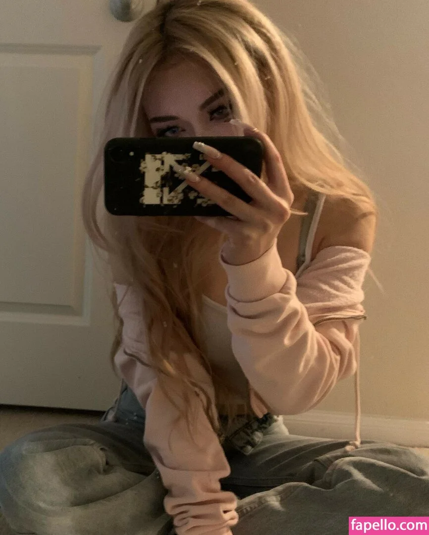 basedlilv Onlyfans Photo Gallery 