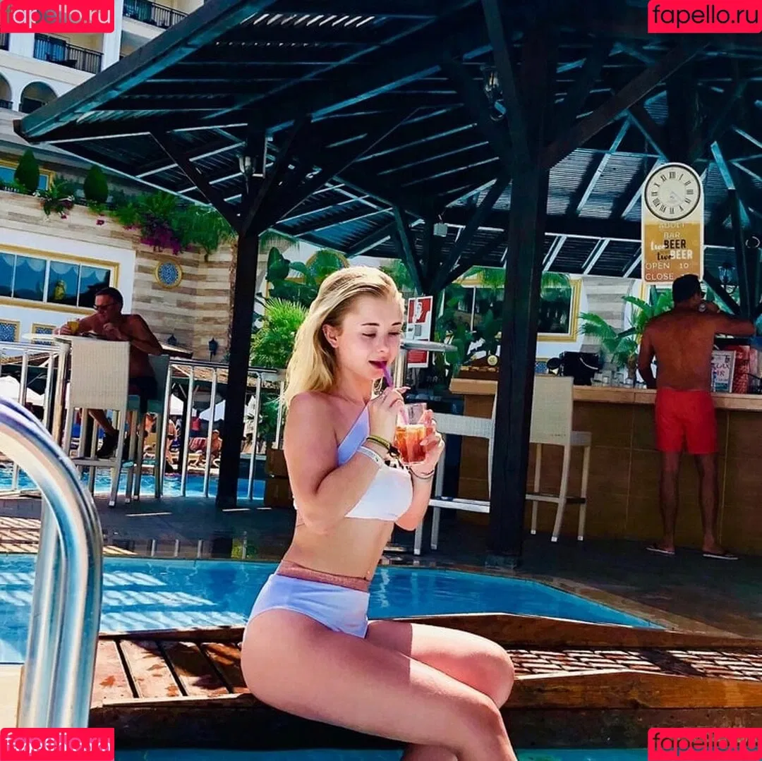 Kerry Ingram Onlyfans Photo Gallery 