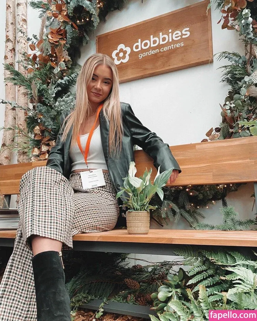 Kerry Ingram Onlyfans Photo Gallery 