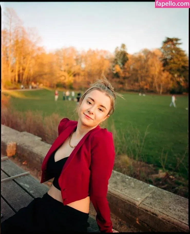 Kerry Ingram Onlyfans Photo Gallery 