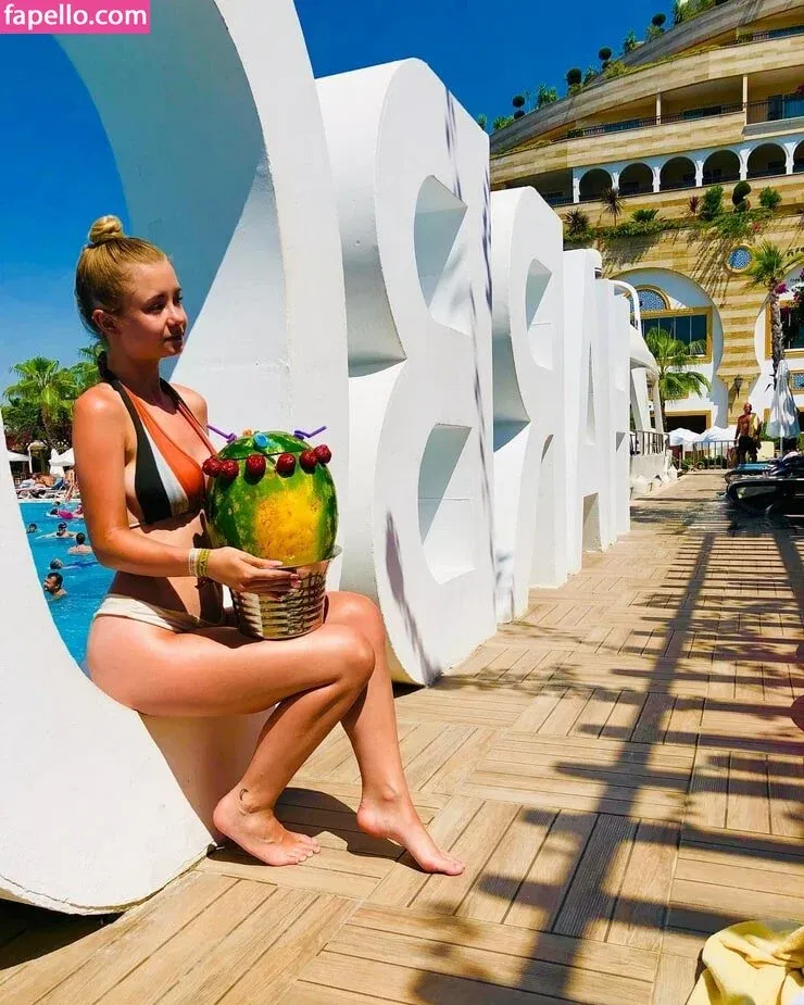 Kerry Ingram Onlyfans Photo Gallery 