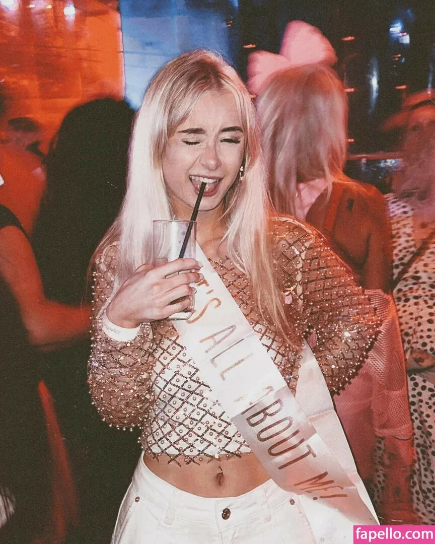 Kerry Ingram Onlyfans Photo Gallery 