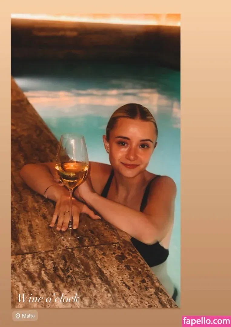 Kerry Ingram Onlyfans Photo Gallery 