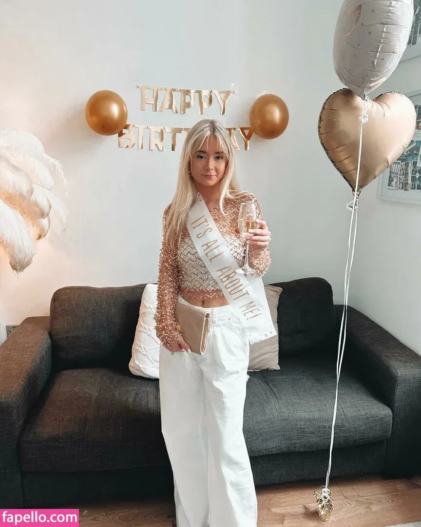 Kerry Ingram Onlyfans Photo Gallery 