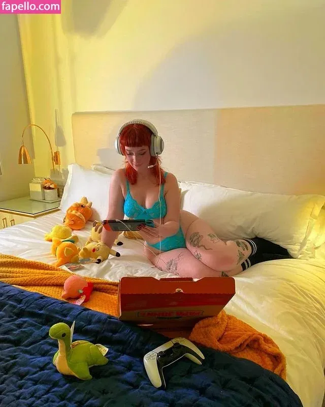 Meeshvs Onlyfans Photo Gallery 