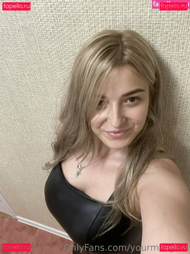 yourmollyfox Onlyfans Photo Gallery 