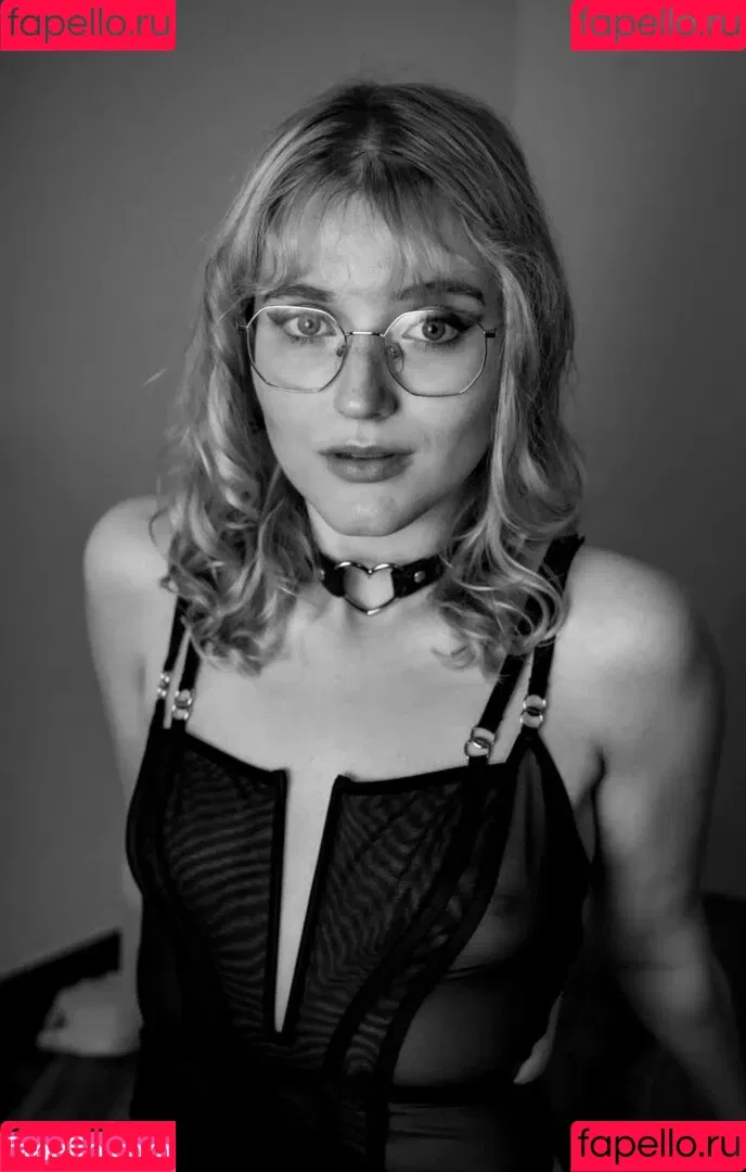 lenathegarbagecan Onlyfans Photo Gallery 