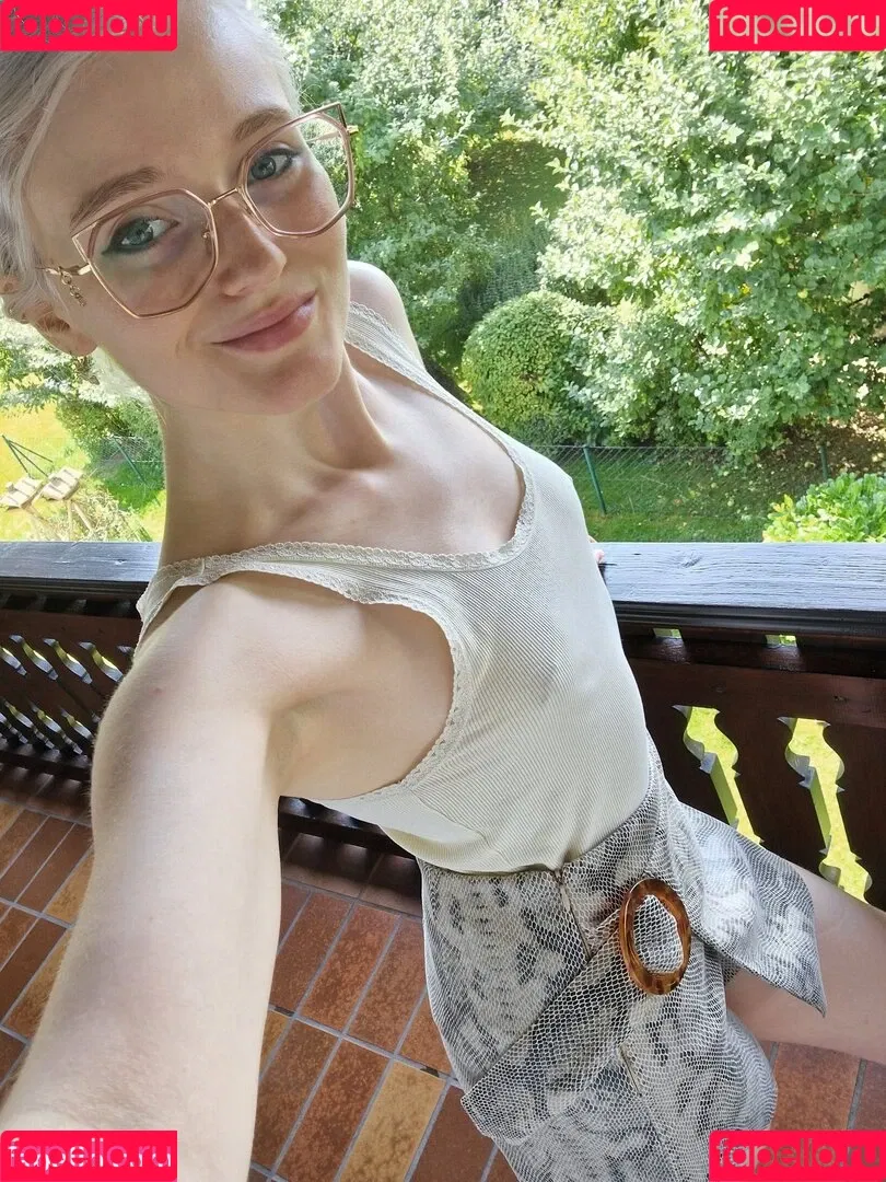 lenathegarbagecan Onlyfans Photo Gallery 