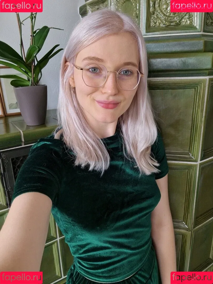 lenathegarbagecan Onlyfans Photo Gallery 