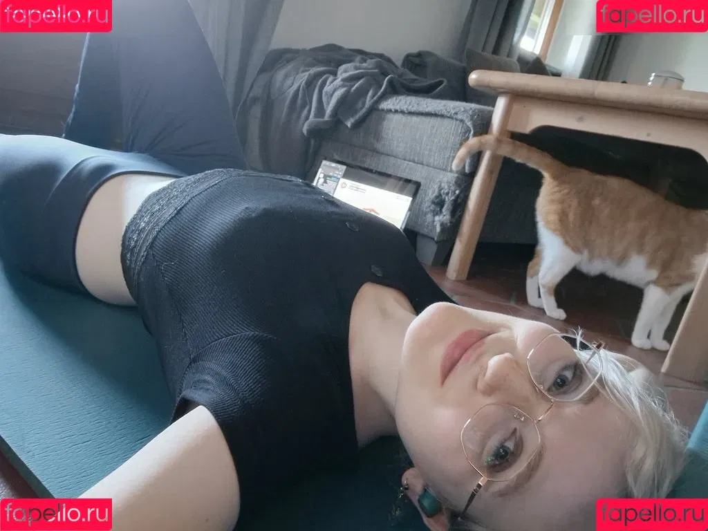 lenathegarbagecan Onlyfans Photo Gallery 