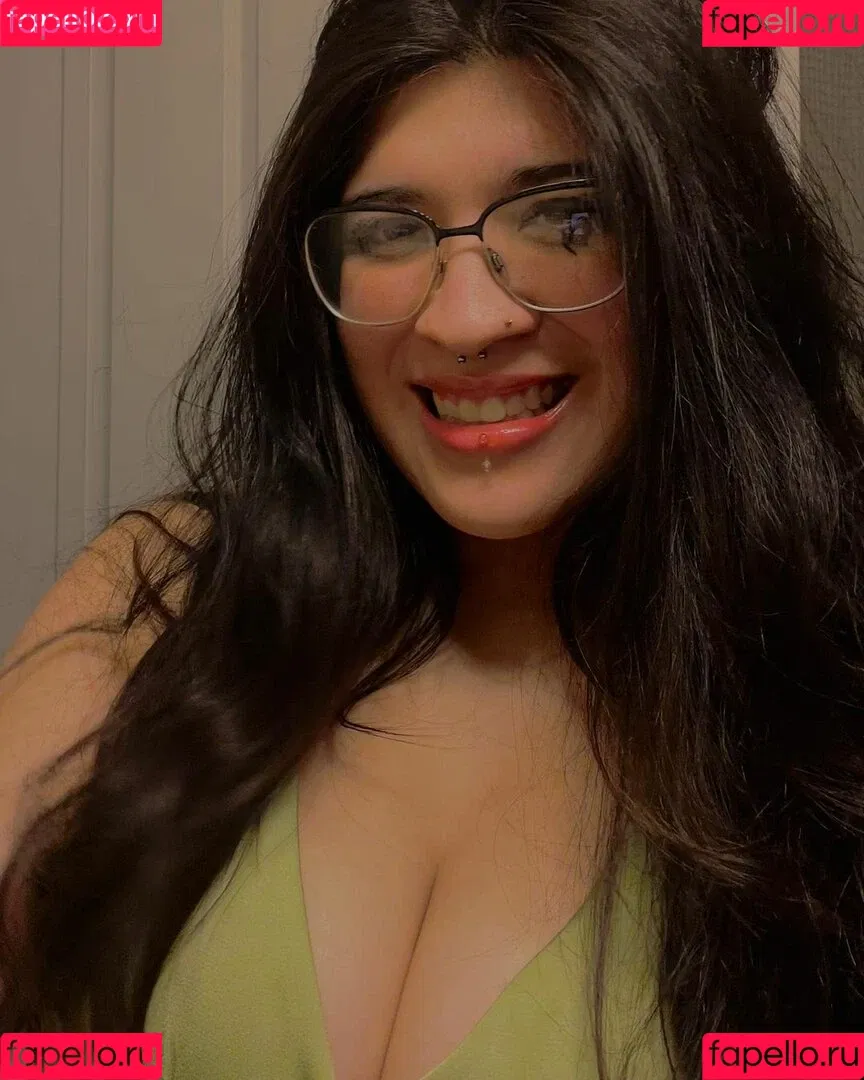 IiIjiggles Onlyfans Photo Gallery 