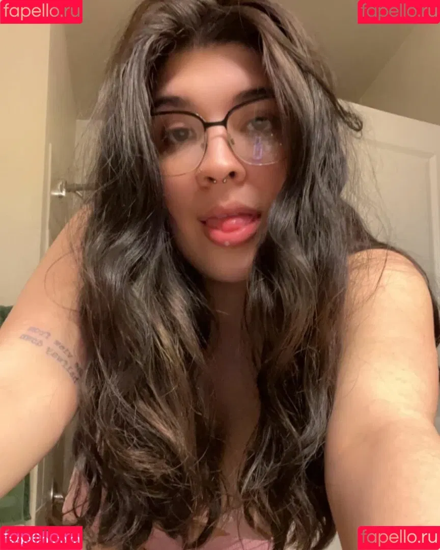 IiIjiggles Onlyfans Photo Gallery 