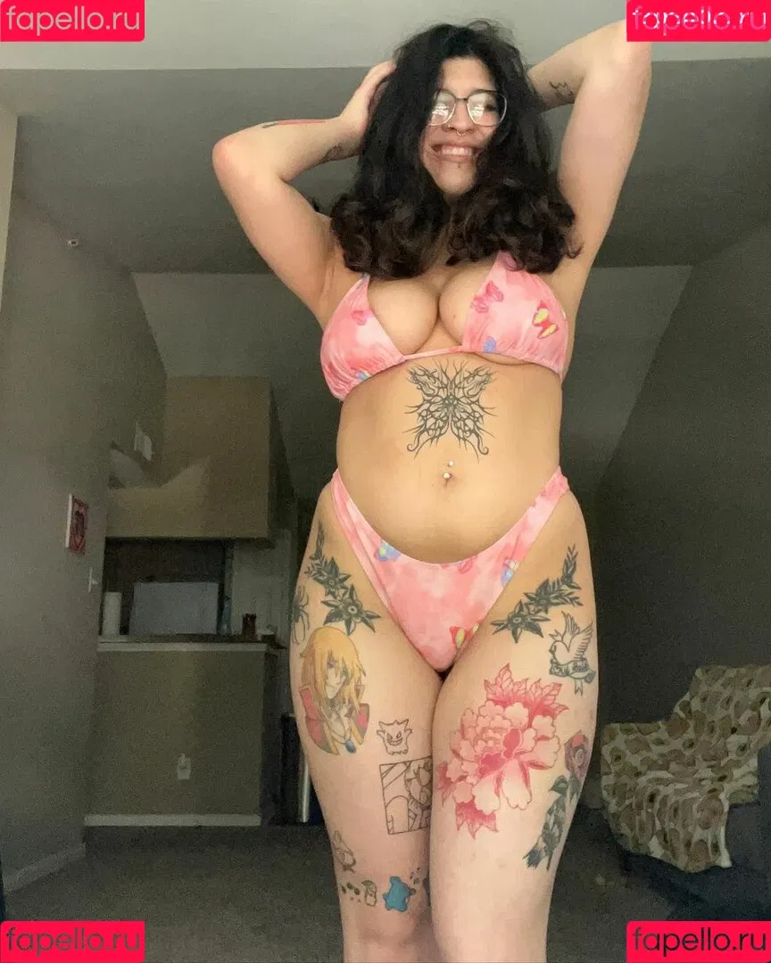 IiIjiggles Onlyfans Photo Gallery 