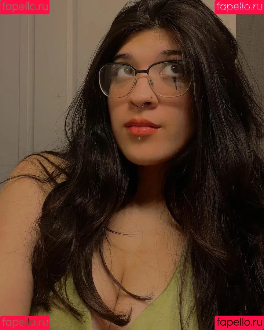 IiIjiggles Onlyfans Photo Gallery 