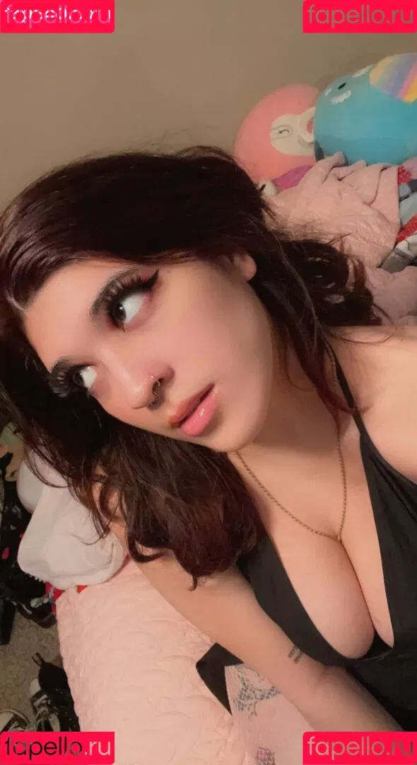 IiIjiggles Onlyfans Photo Gallery 